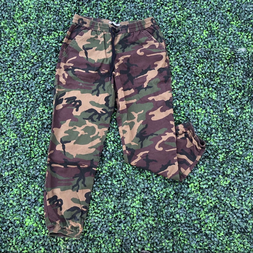 Vans camo joggers